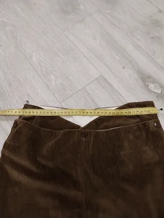 Pantalones indumentaria de pana  hombre