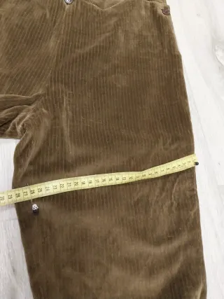 Pantalones indumentaria de pana  hombre