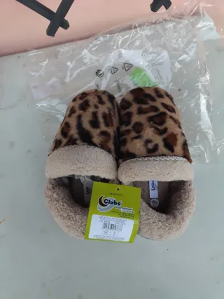 Ciabatte donna invernali nuove