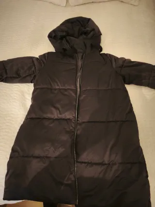 Plumas reversible Zara negro