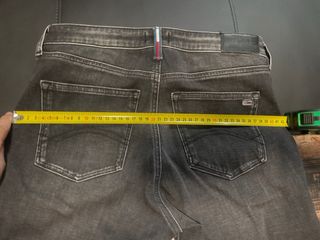 Pantalón vaquero mujer Tommy Hilfiger negro, T. 28