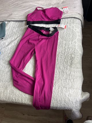 Conjunto deportivo mujer rosa
