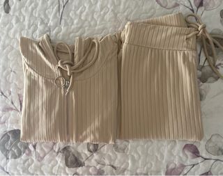 Conjunto Shein Sudadera y Leggings Beige XS