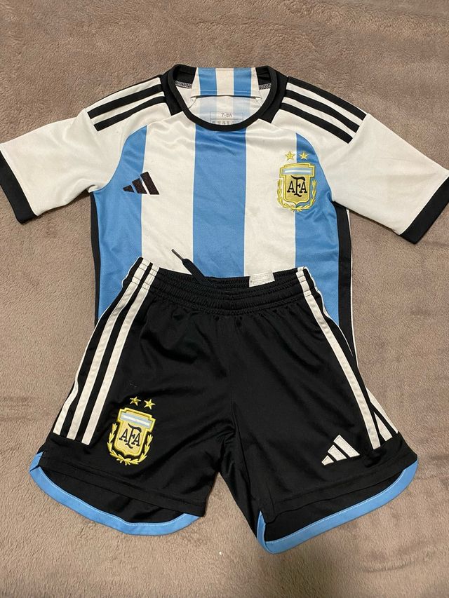 Equipación Fútbol Argentina 7-8 Años