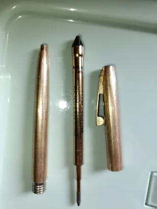 Bolígrafo bañado en oro