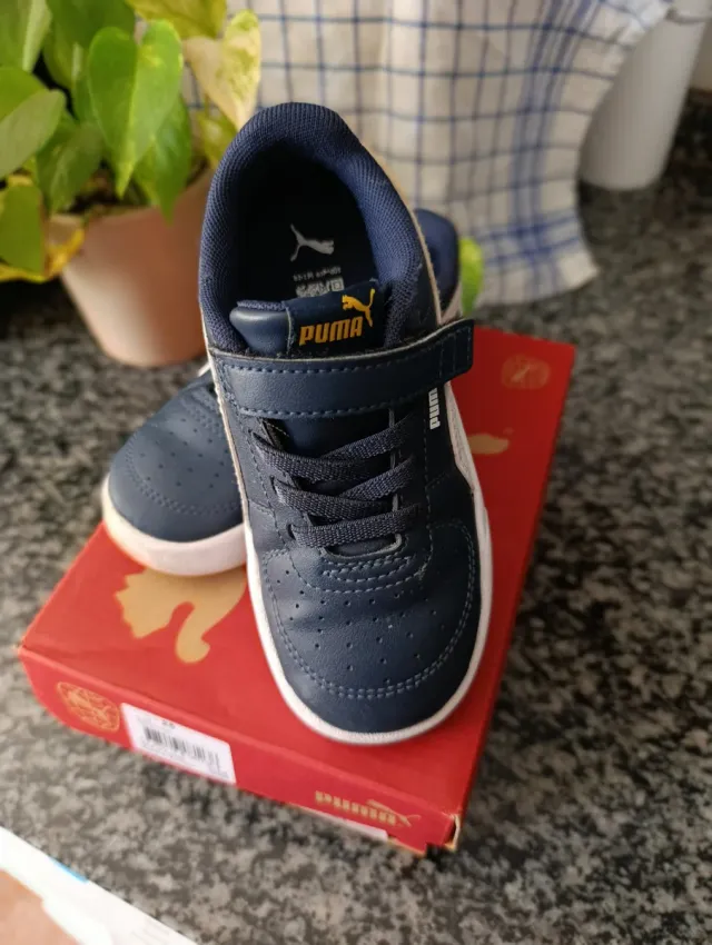 Zapatillas Puma niño, talla 25