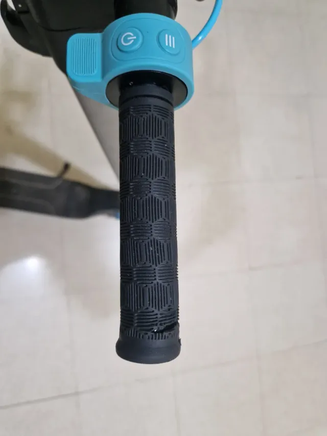 Patinete Eléctrico Cecotec Bongo Serie A