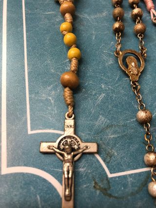 Rosari antichi con croci - crocifissi - coroncine