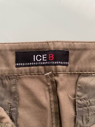 Falda caqui de mujer