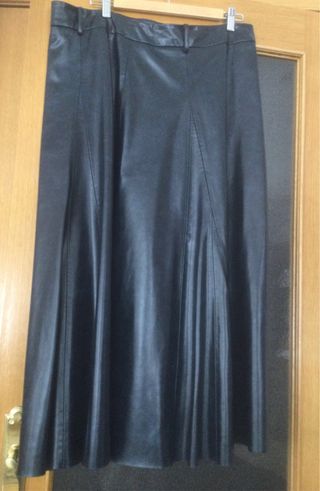 Falda cuero azul marino