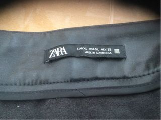 Falda cuero azul marino