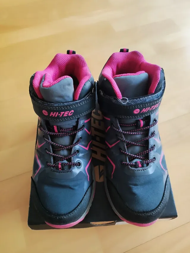 Botas Hi-tec impermeables talla 32 gris y fucsia