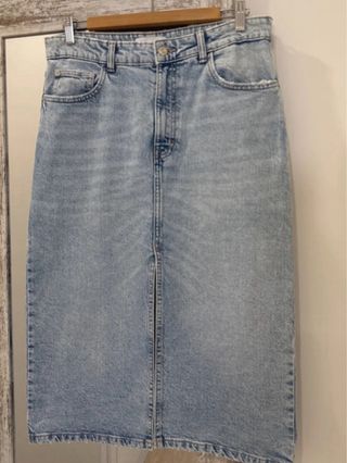 Falda vaquera midi Zara