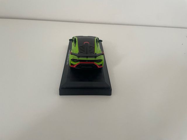 Lamborghini Huracan STO Miniatura