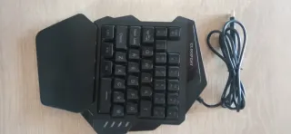 Mini teclado gaming BLOODCAT negro