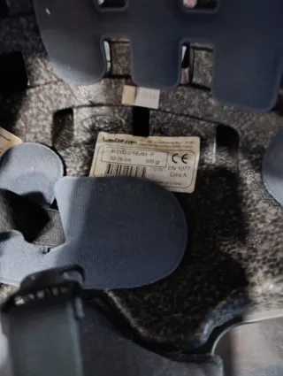 Casco de esquí infantil gris