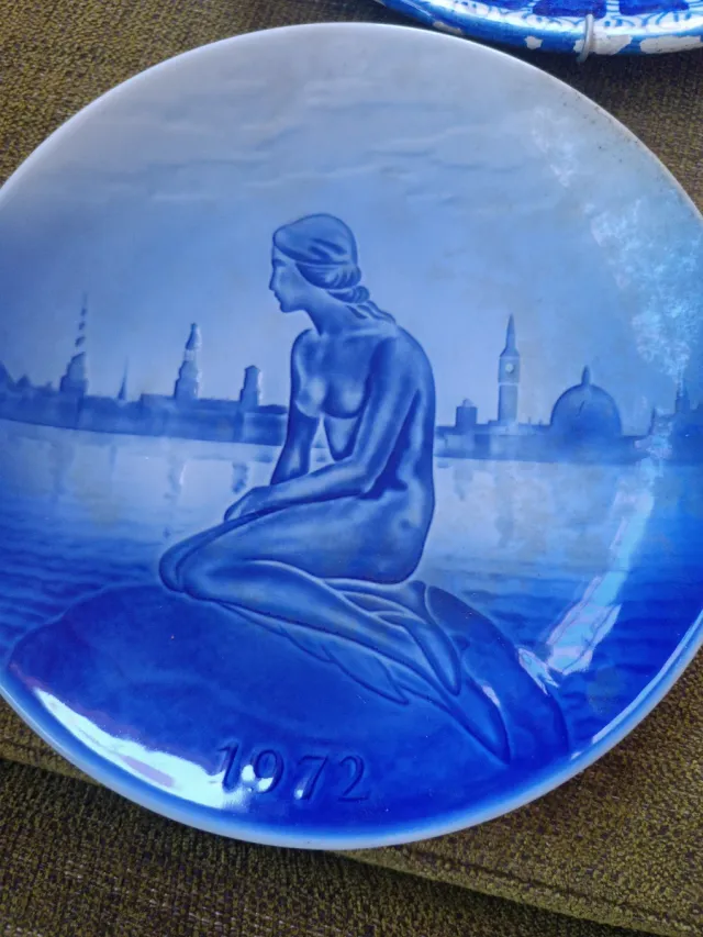 2 Platos Decorativos Azules