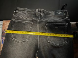 Pantalón vaquero Guess mujer gris desgastado T. 29