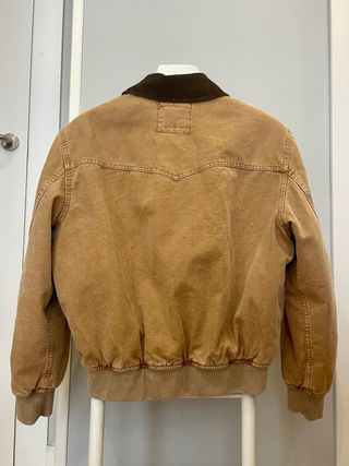 Chaqueta Bershka tipo Carhartt Detroit