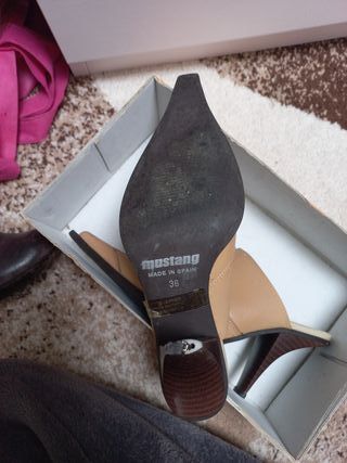 Zapatos Mustang Beige Talla 36