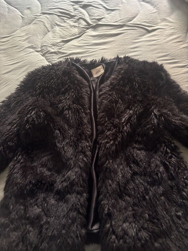 Chaqueta pelo sintético negra
