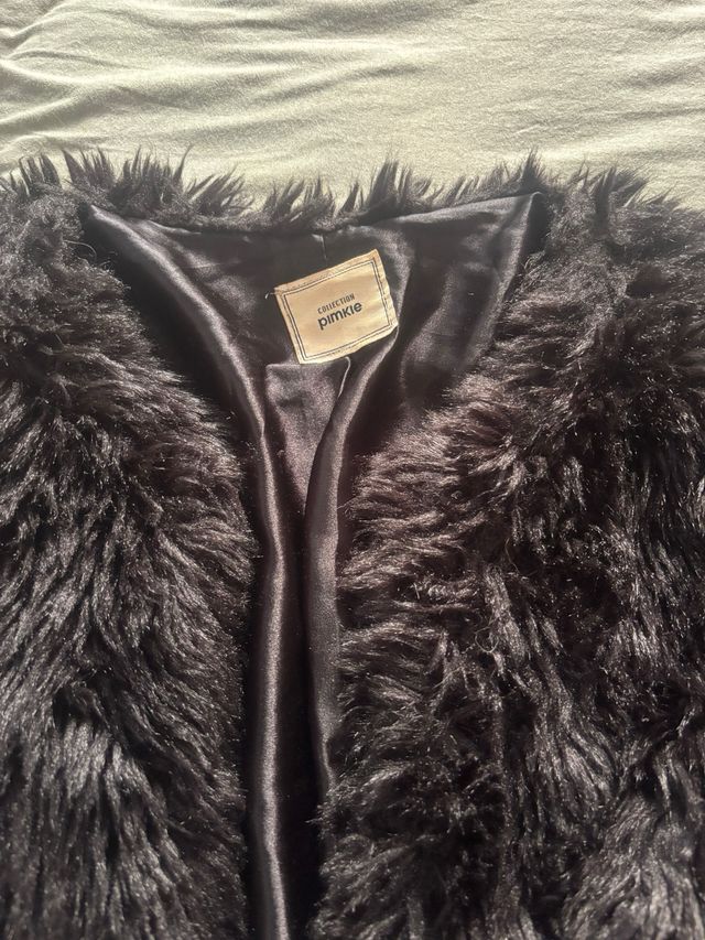 Chaqueta pelo sintético negra