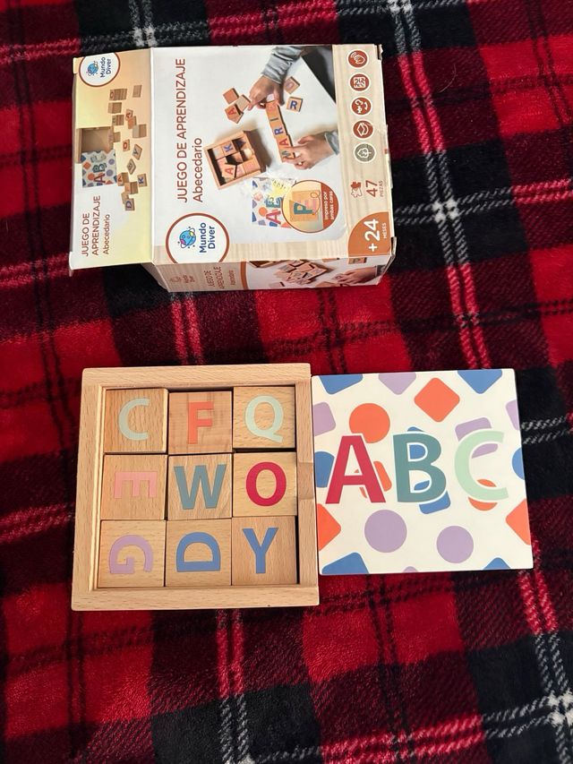 Juego de aprendizaje Mundo Diver Abecedario