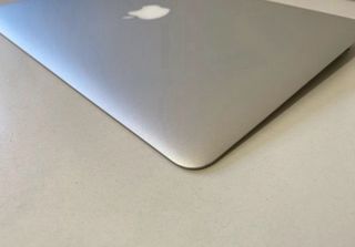 Pantalla ORIGINAL MacBook Air13'
A1466 2013 a 2017