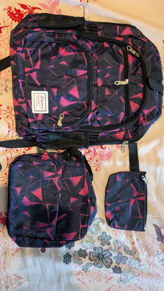 Mochila, bandolera y monedero (conjunto)