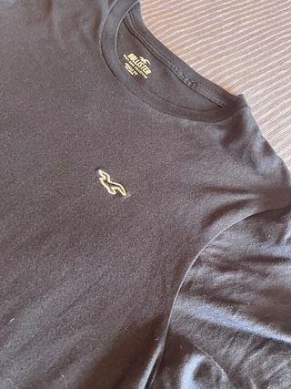 Camiseta Hollister Negra
