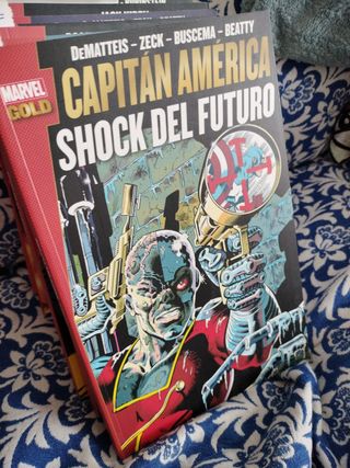 Capitan América Marvel gold