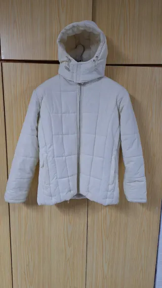 Anorak nieve color marfil