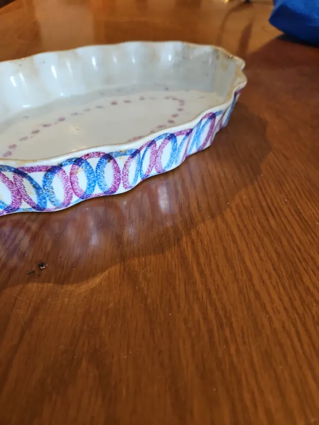 Fuente de porcelana con diseño