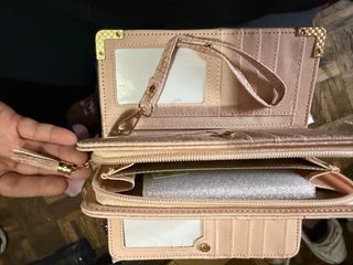 Monedero Guess Rosa Dorado