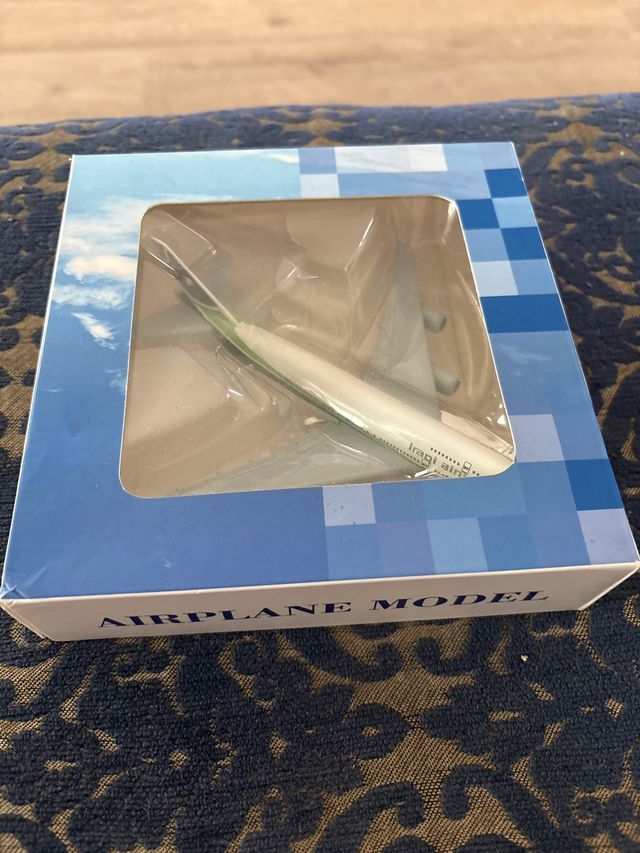 Maqueta Avión Iraqi Airways 1:500 Jumbo
