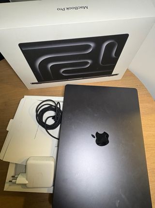 MacBook Pro M4 2024 Space Gray