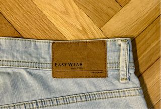 Pantalón vaquero azul claro talla L