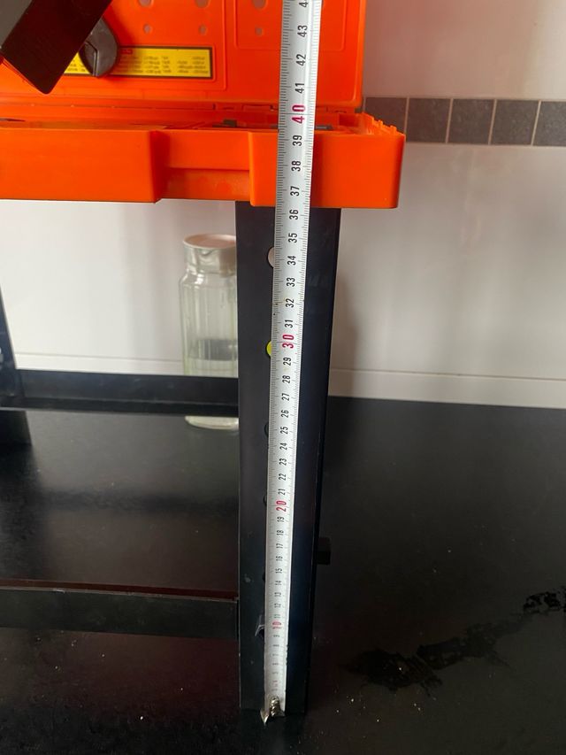 Mesa de herramientas de juguete Powerline