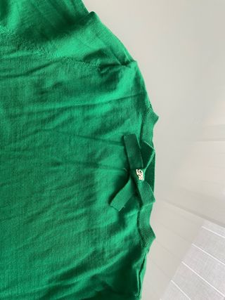 Jersey verde con cinturón