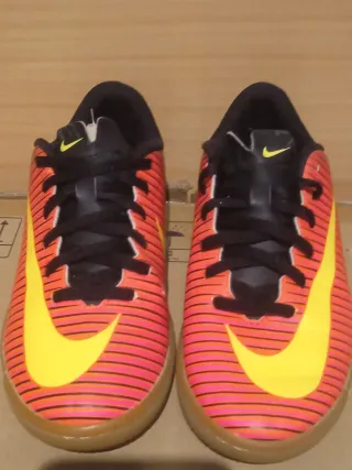 Zapatillas Nike Fútbol Sala Talla 34