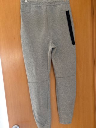 Pantalón chándal Nike gris