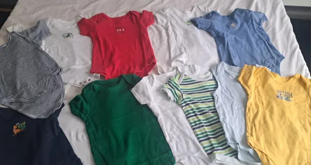 Lote 14 Bodies Manga Corta Bebé 24-36 Meses