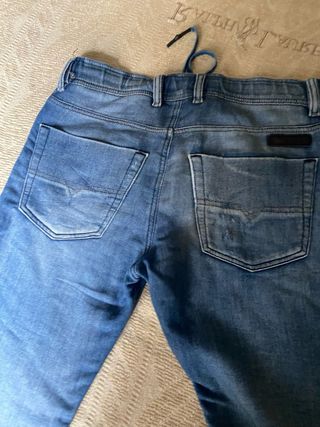 Pantalón vaquero Diesel azul