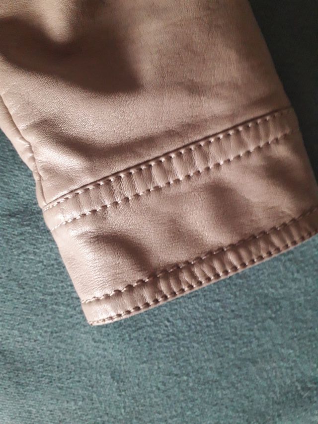 Chaqueta polipiel beige