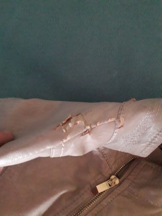 Chaqueta polipiel beige