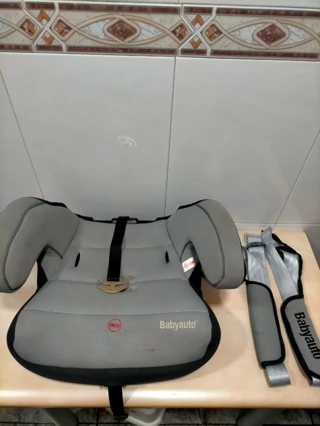 Alzador Babyauto 9-36 kg.