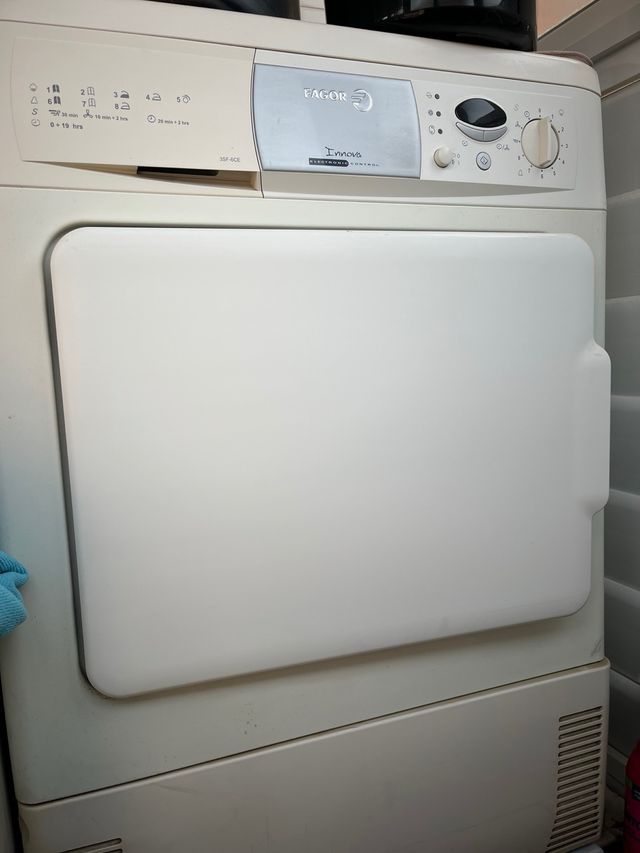 Secadora de Ropa  6 kg