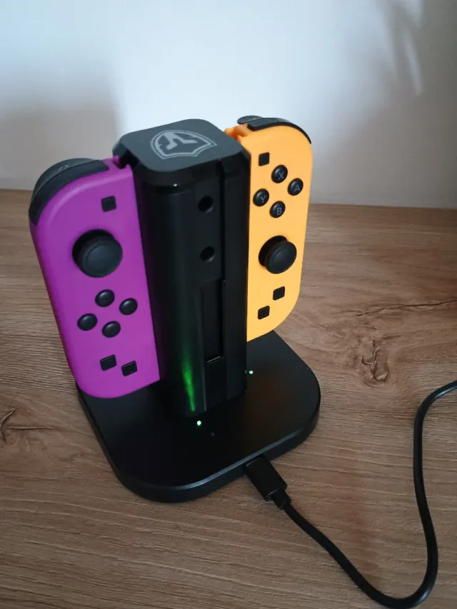 Dock di Ricarica Battletron per Nintendo Switch Jo