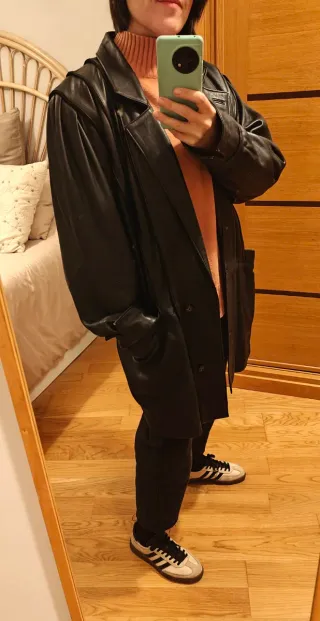 Cazadora de piel vintage negra