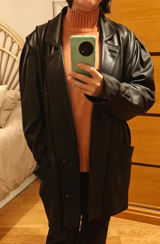 Cazadora de piel vintage negra